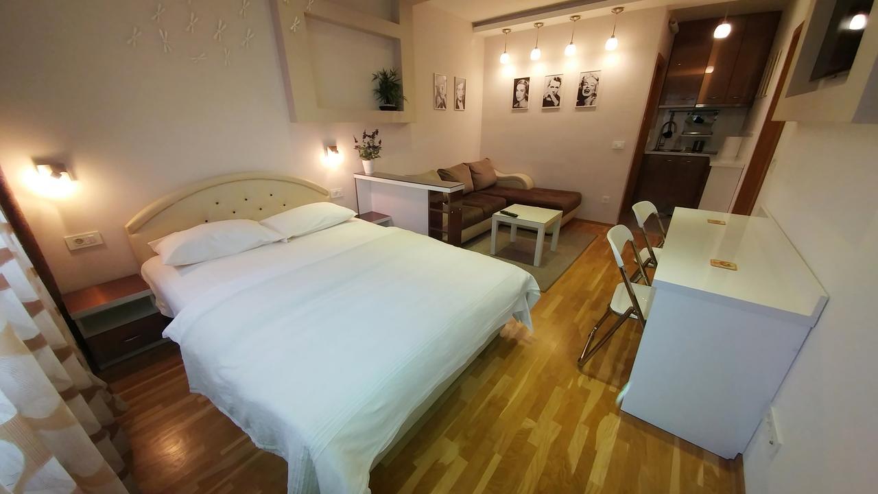 Apartment Oasis เบลเกรด ภายนอก รูปภาพ